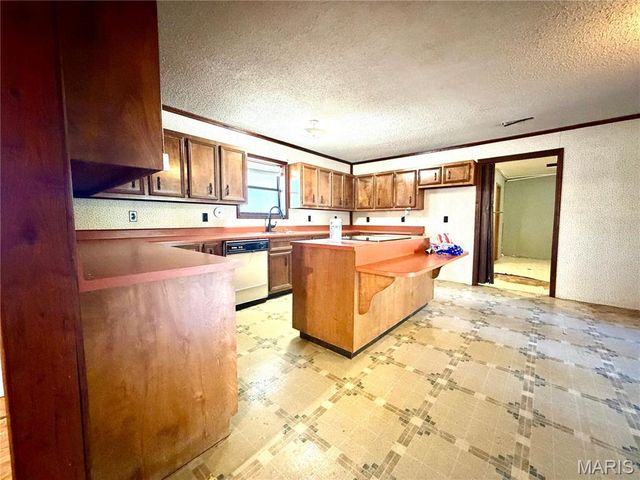 902 Ripley 160E-8, Doniphan, MO 63935