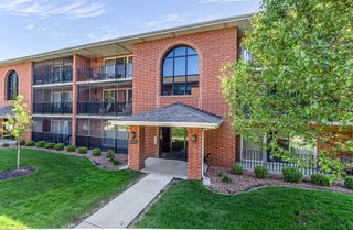 5031 Circle Drive 207, Crestwood, IL 60418