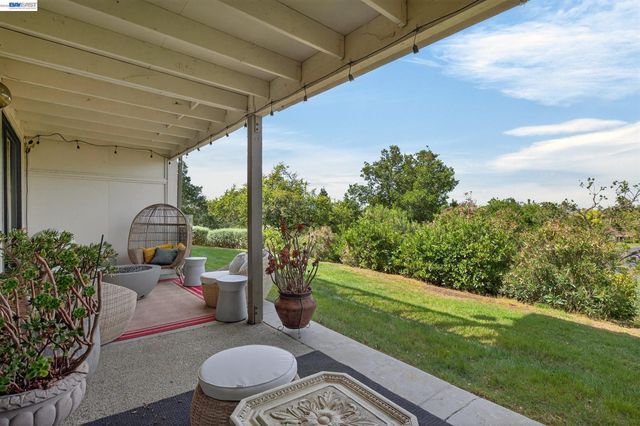 8461 Traminer Ct, San Jose, CA 95135