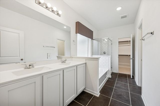 215 Freeman Boulevard, West Columbia, TX 77486