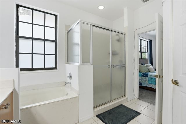 15208 Summit Place CIR, Naples, FL 34119