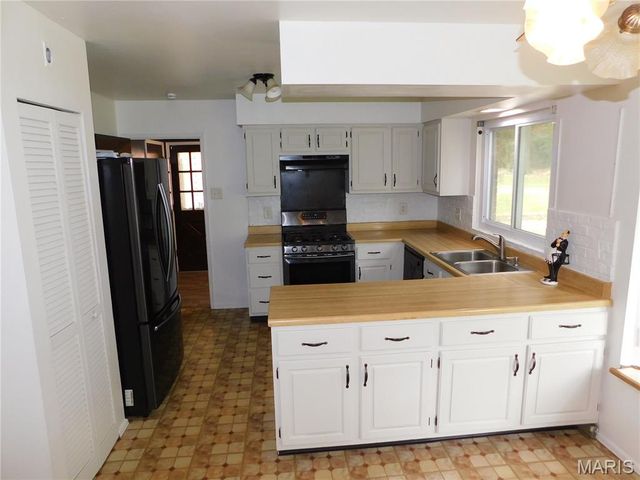 14630 Mondoubleau Lane, Florissant, MO 63034