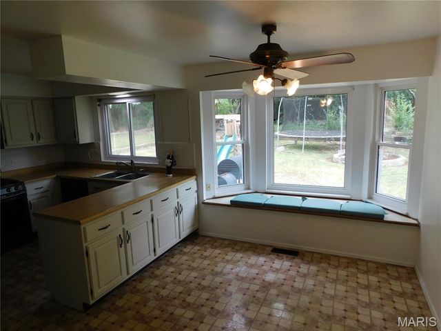 14630 Mondoubleau Lane, Florissant, MO 63034