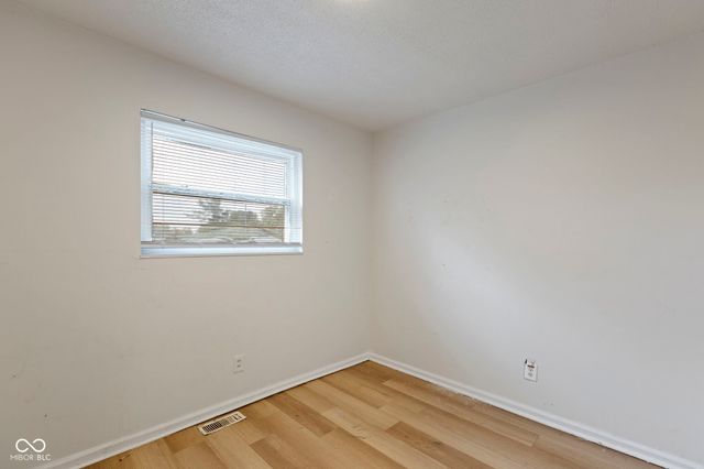 8390 E Us Highway 36, Avon, IN 46123