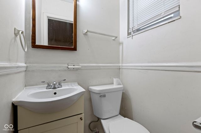 8390 E Us Highway 36, Avon, IN 46123