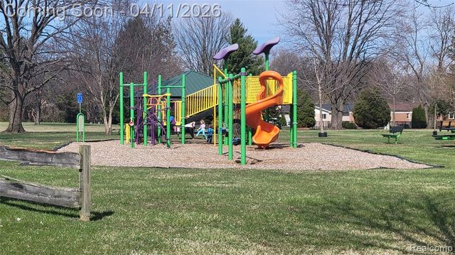 39370 Donald Street, Livonia, MI 48154