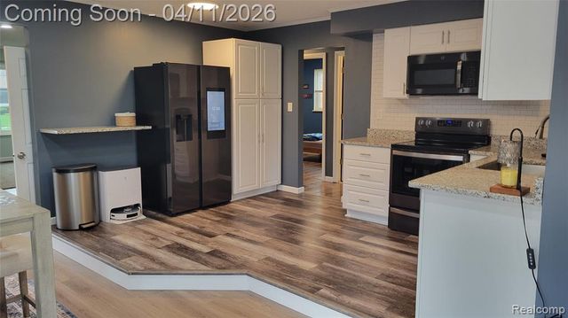 39370 Donald Street, Livonia, MI 48154