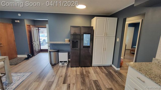 39370 Donald Street, Livonia, MI 48154