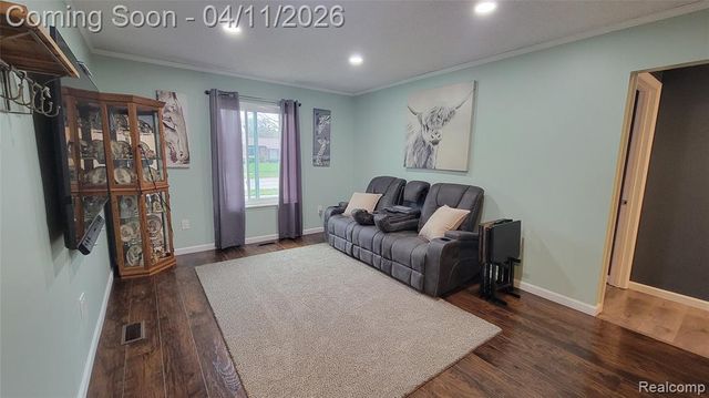 39370 Donald Street, Livonia, MI 48154