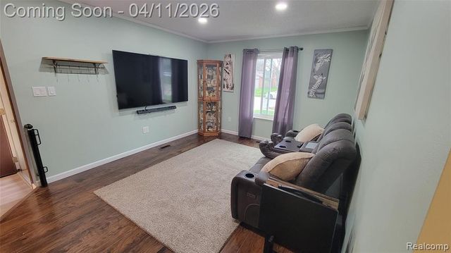 39370 Donald Street, Livonia, MI 48154