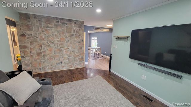 39370 Donald Street, Livonia, MI 48154