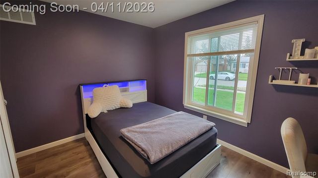 39370 Donald Street, Livonia, MI 48154