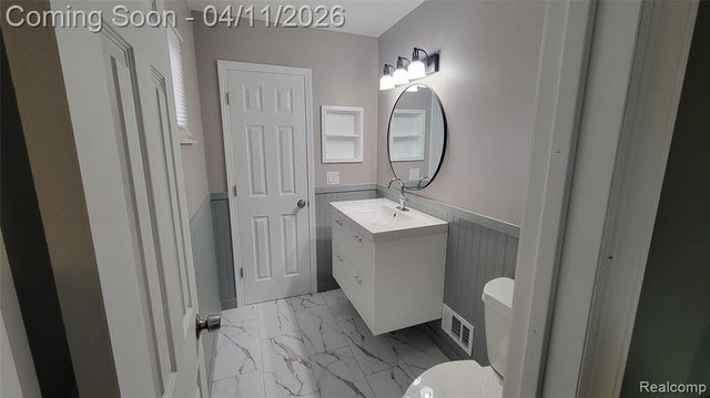 39370 Donald Street, Livonia, MI 48154