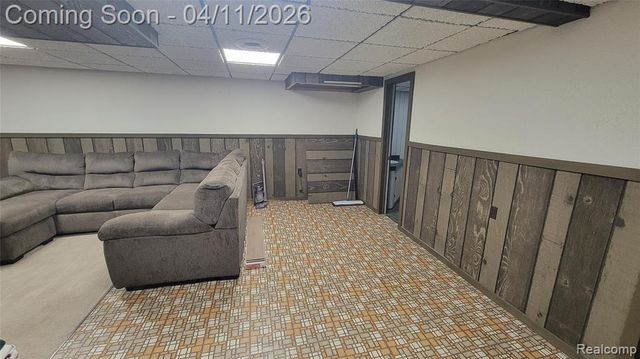 39370 Donald Street, Livonia, MI 48154