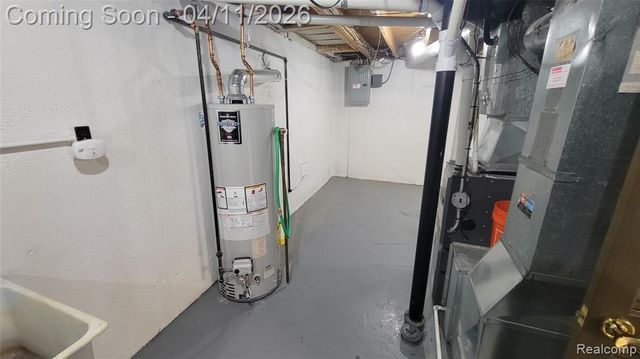 39370 Donald Street, Livonia, MI 48154