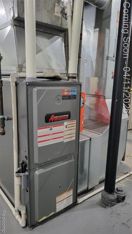 39370 Donald Street, Livonia, MI 48154