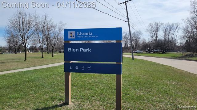 39370 Donald Street, Livonia, MI 48154