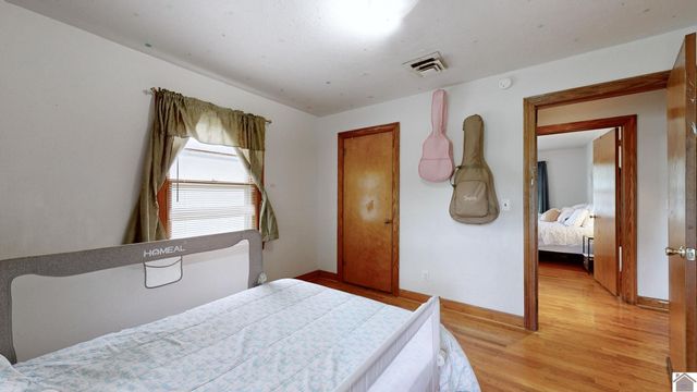 1709 Farmer Avenue, Murray, KY 42071