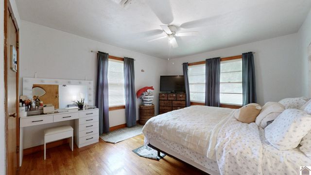 1709 Farmer Avenue, Murray, KY 42071