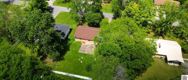 1709 Farmer Avenue, Murray, KY 42071