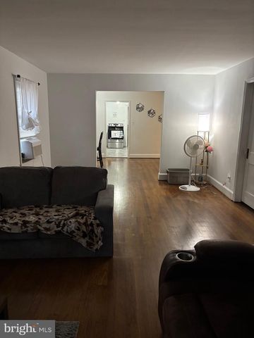 104 E WASHINGTON ST, Remington, VA 22734