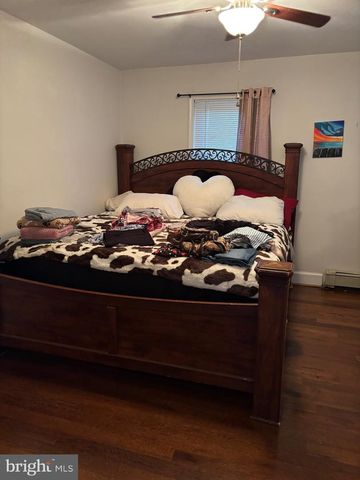 104 E WASHINGTON ST, Remington, VA 22734