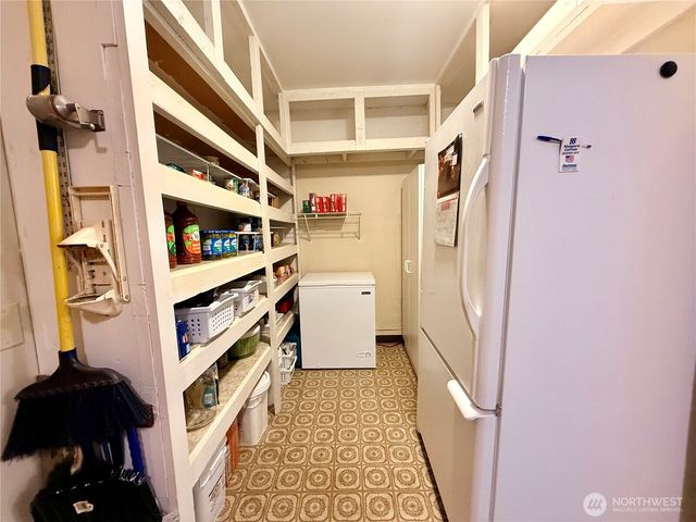 31808 Hinkleman Road S, Roy, WA 98580