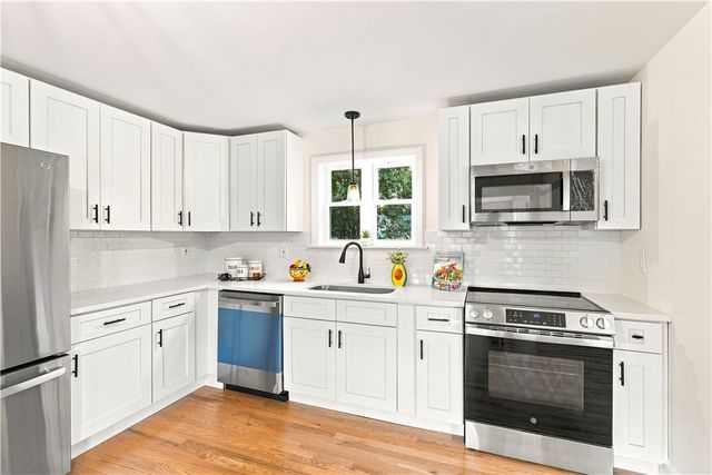84 Elmcroft Avenue, Providence, RI 02909