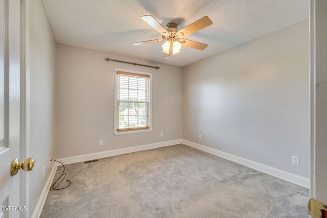 206 Persimmon Lane, Jonesborough, TN 37659