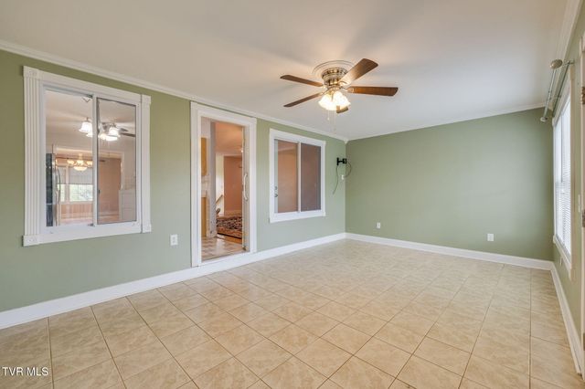 206 Persimmon Lane, Jonesborough, TN 37659