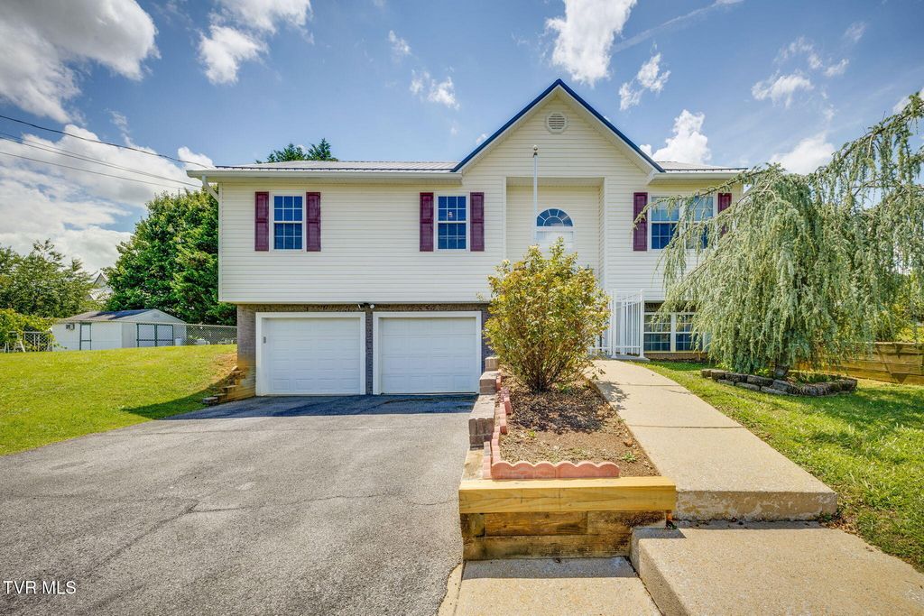206 Persimmon Lane, Jonesborough, TN 37659