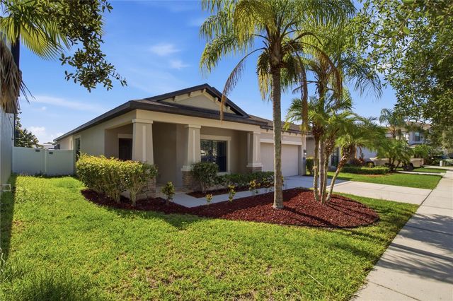 4738 WOODS LANDING LANE, Tampa, FL 33619