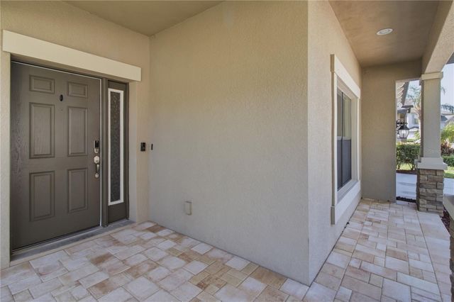 4738 WOODS LANDING LANE, Tampa, FL 33619