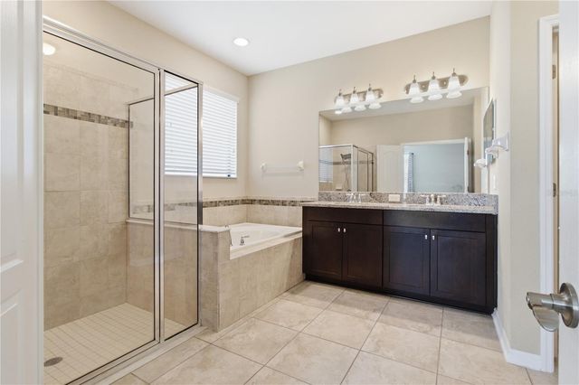 4738 WOODS LANDING LANE, Tampa, FL 33619