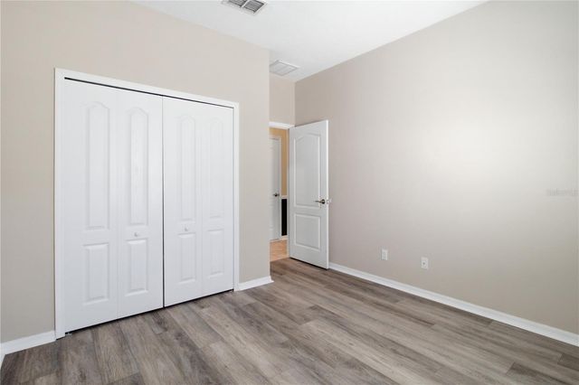 4738 WOODS LANDING LANE, Tampa, FL 33619