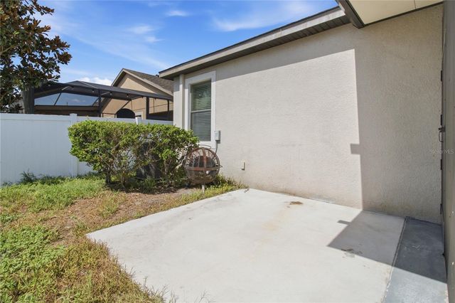 4738 WOODS LANDING LANE, Tampa, FL 33619
