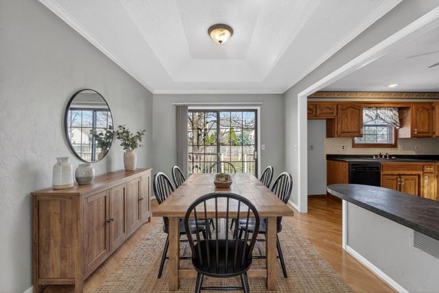 15200 W Ellsworth Court, Olathe, KS 66062