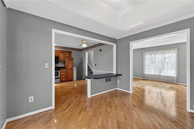 15200 W Ellsworth Court, Olathe, KS 66062