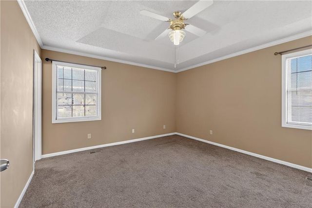 15200 W Ellsworth Court, Olathe, KS 66062