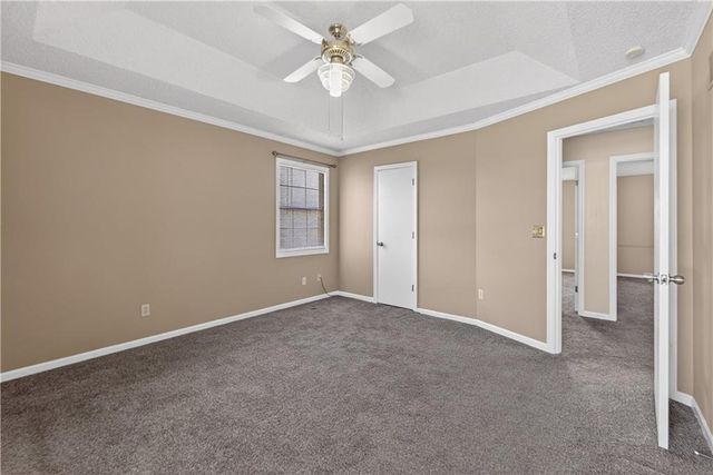 15200 W Ellsworth Court, Olathe, KS 66062