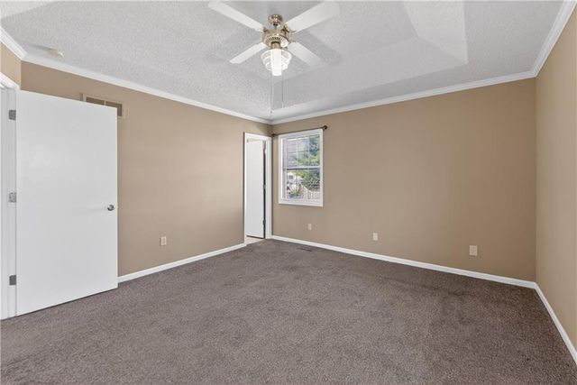 15200 W Ellsworth Court, Olathe, KS 66062