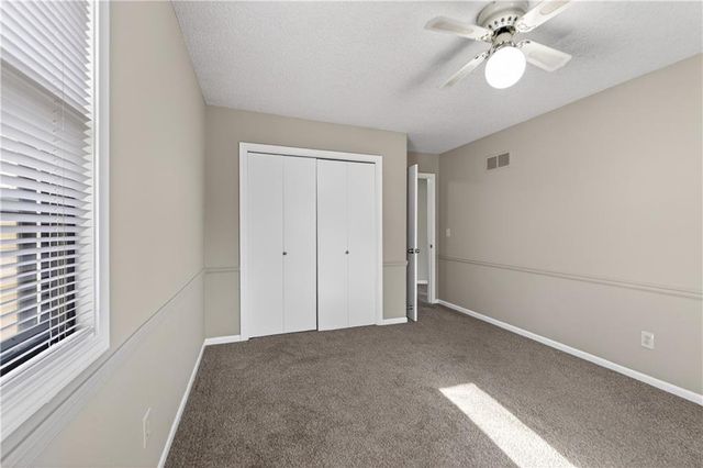 15200 W Ellsworth Court, Olathe, KS 66062