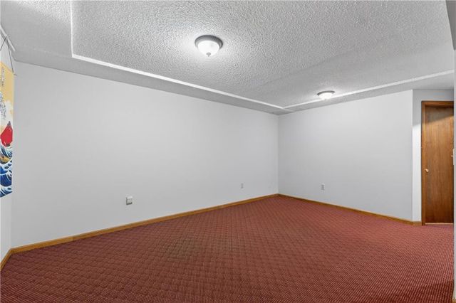 15200 W Ellsworth Court, Olathe, KS 66062