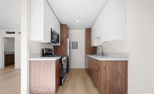 7961 Willis Avenue 17, Panorama City (los Angeles), CA 91402