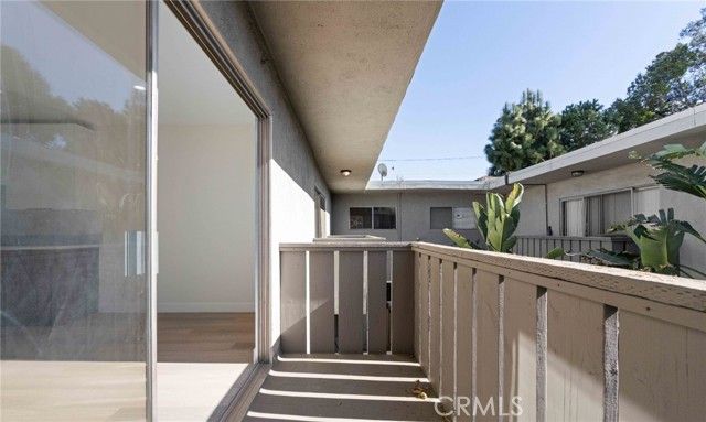 7961 Willis Avenue 17, Panorama City (los Angeles), CA 91402