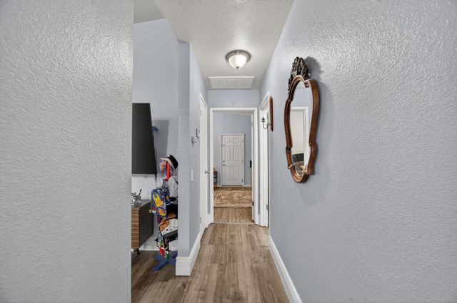 137 Majorca Cir, Sacramento, CA 95823