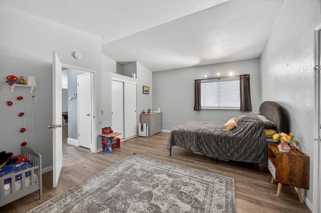 137 Majorca Cir, Sacramento, CA 95823
