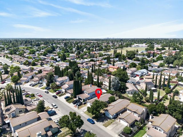 137 Majorca Cir, Sacramento, CA 95823