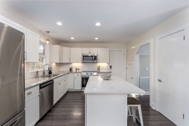 108 Rolling River Ct, Nashville, TN 37221