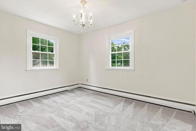 303 LANDSENDE RD, Devon, PA 19333